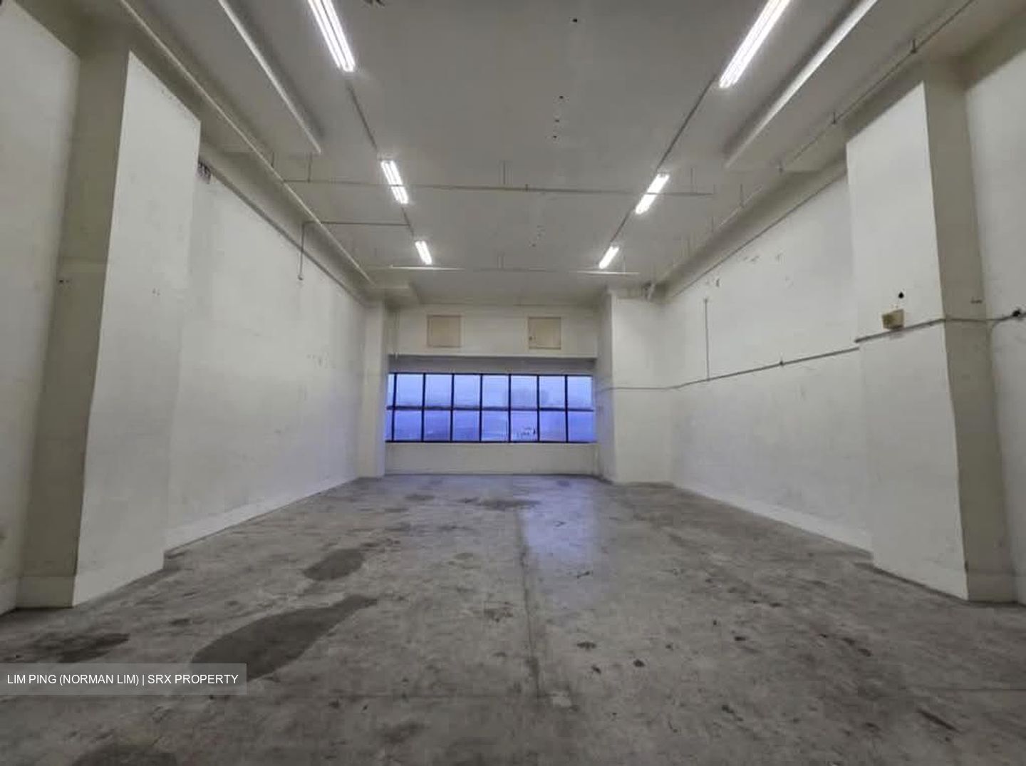 8B @ Admiralty (D27), Factory #558872691
